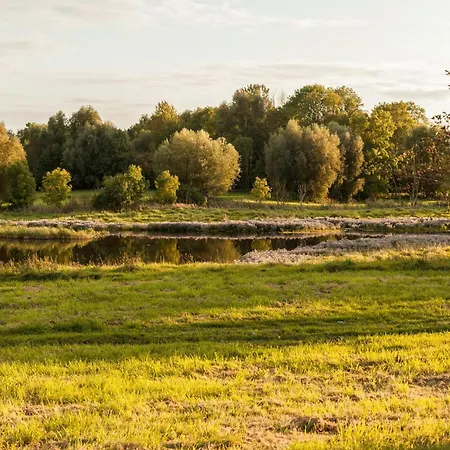 Wide View On Nature From The Manor House On Ruegen Casa vacanze Poseritz